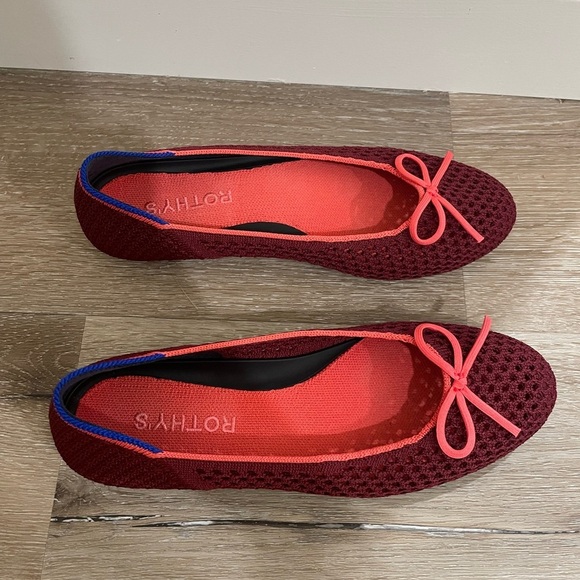 Rothy's Women's The Ballet Flat With Bows in Berry Mesh - Picture 6 of 10